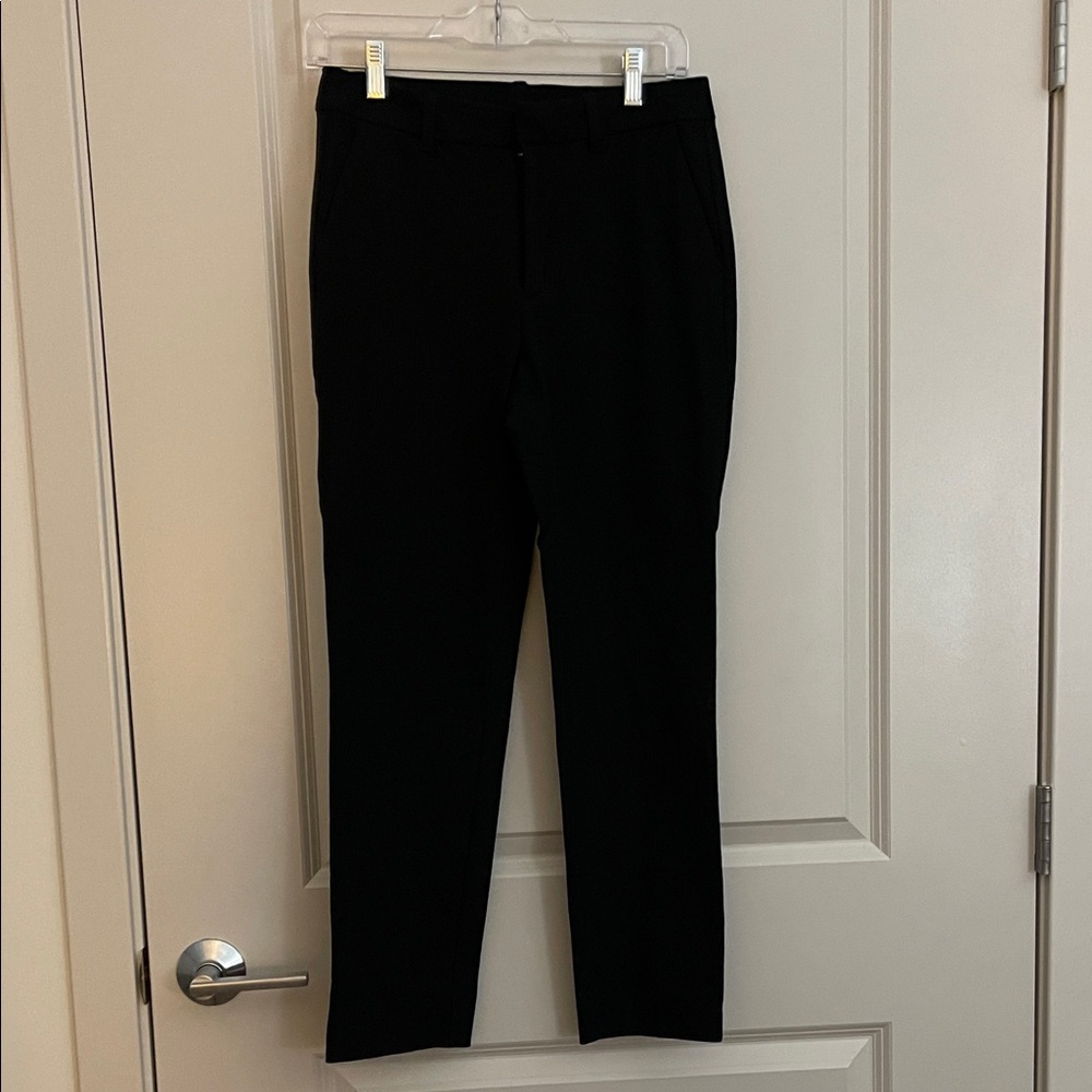 GAP Women's Black Ankle Pants